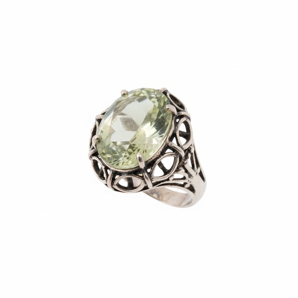 Sterling Silver Openwork Ring with Light Green Quartz Gemstone size 7